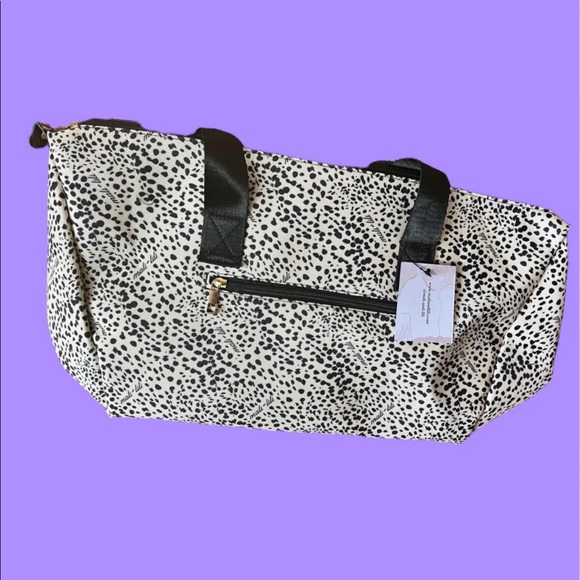 Mali & Lili Weekender Bag in Cream NWT MSRP $128 - Picture 6 of 12